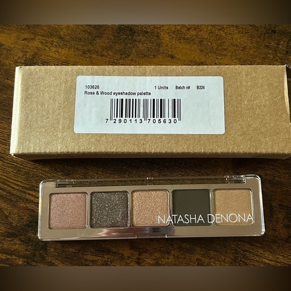Rose & Wood Eyeshadow Palette - Picture 3 of 3